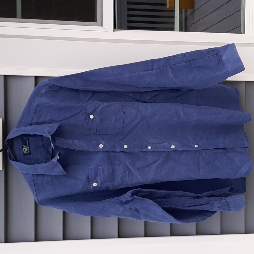 100% linen polo by Ralph lauren 2 button collar closure
